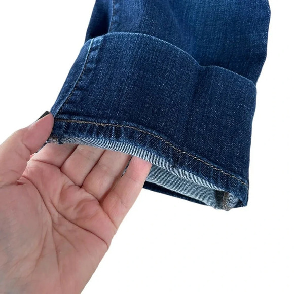 Levi's Women's 505 Straight Leg Roll Cuff Size 29 Waist x 32 Length - Picture 4 of 7